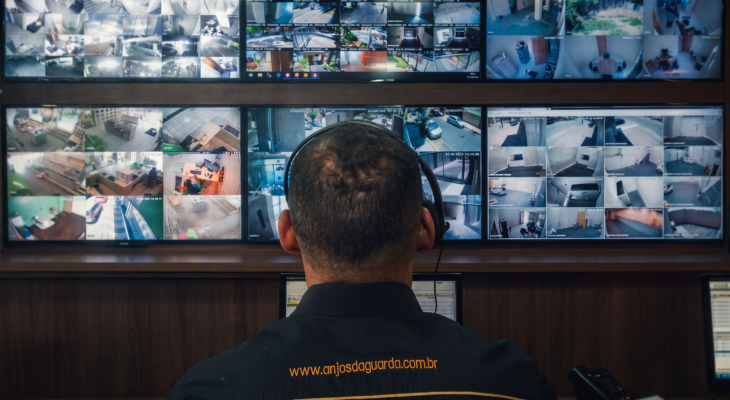 Integração de sistemas: por que CFTV, alarmes e controle de acesso devem conversar